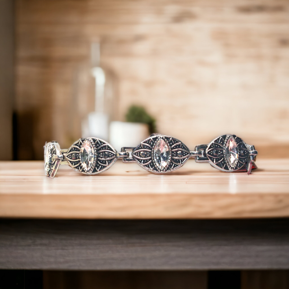 Crown Privilege White Marquise Evil Eye Bracelet - White